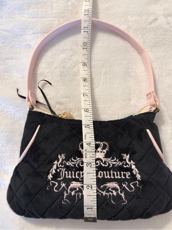 Juicy Couture Liquorice Shoulder Bag Wristlet with Pink Trim and Heart Charm - Picture 4 of 4